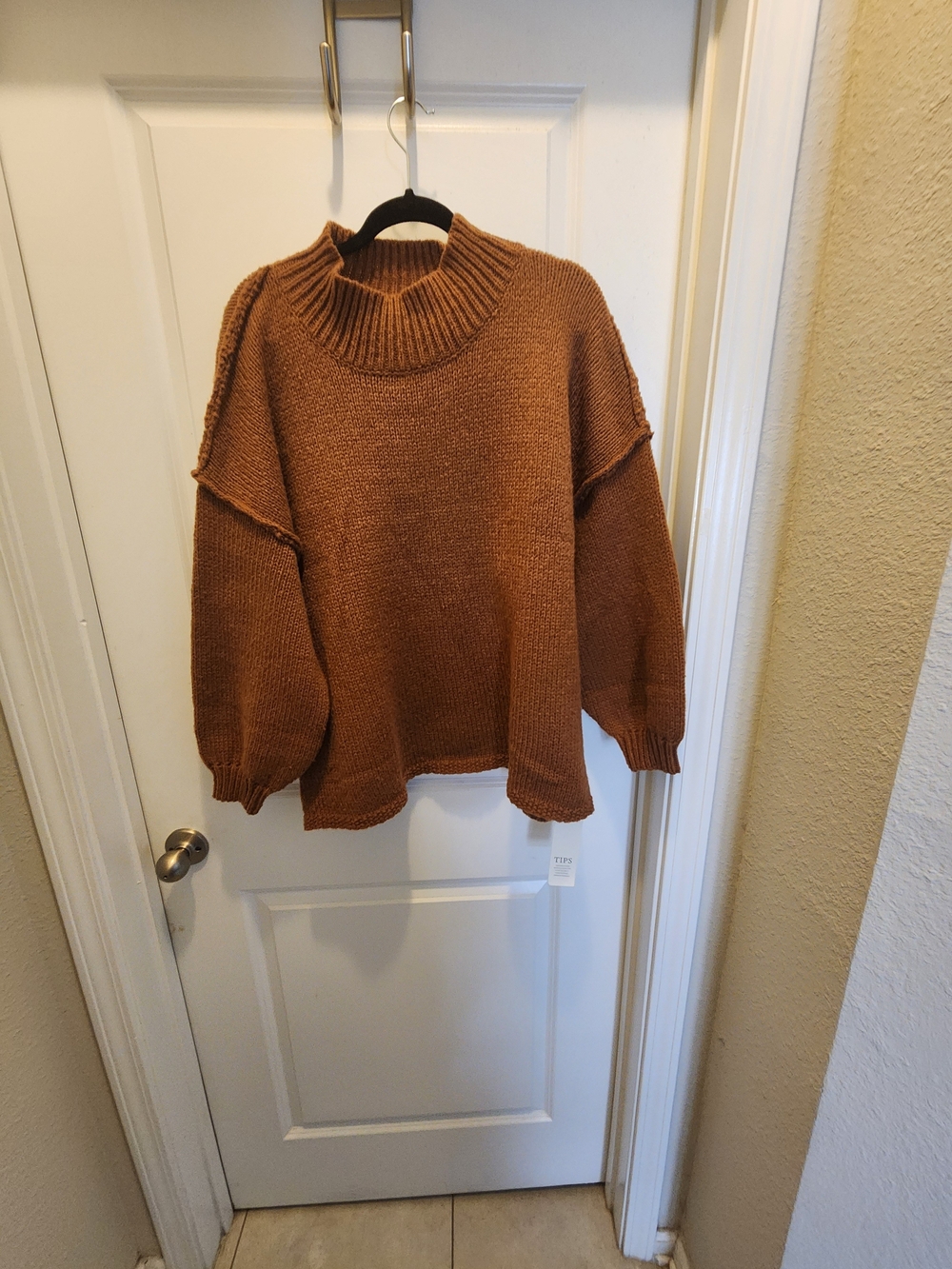 Relaxed Ribbed Turtleneck Sweater in Rust
